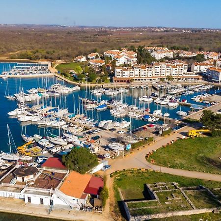 Rona Holiday Home Ana Porec Ngoại thất bức ảnh