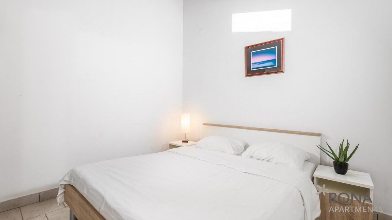 Rona Holiday Home Ana Porec Ngoại thất bức ảnh