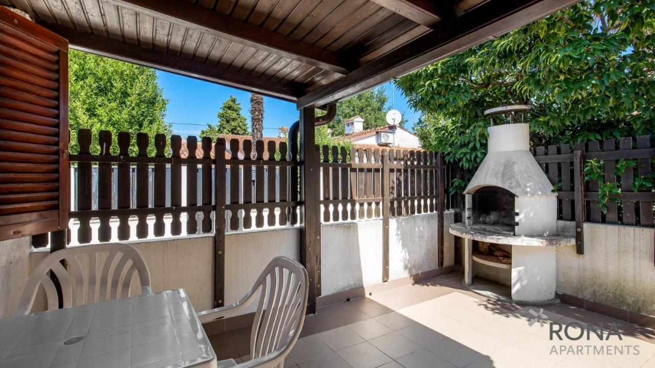 Rona Holiday Home Ana Porec Ngoại thất bức ảnh