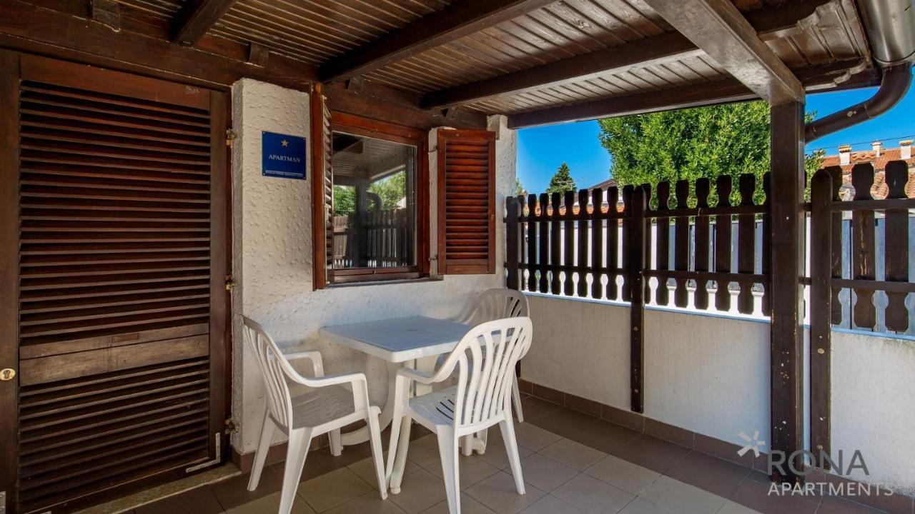 Rona Holiday Home Ana Porec Ngoại thất bức ảnh